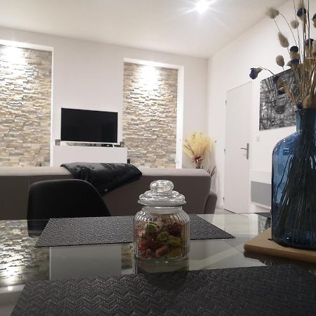 T3 Avec Salle De Bain Privative Par Chambre Agen Exterior photo